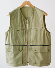 Load image into Gallery viewer, Poplin Utility Vest in Olive
