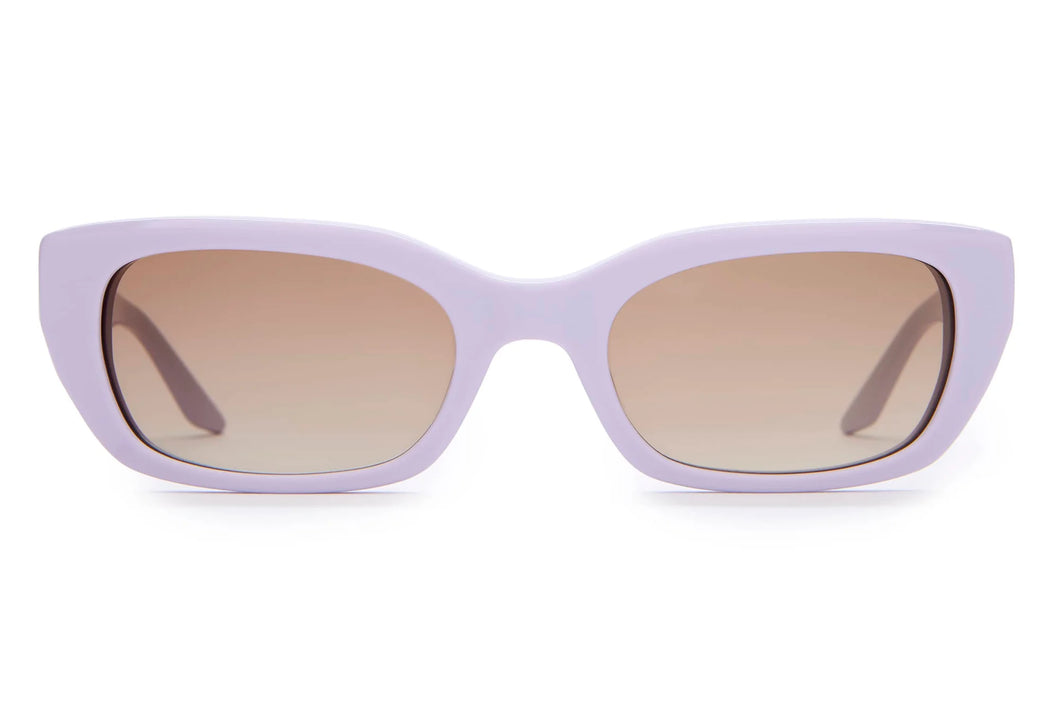 Gothic Breeze Sunglasses in Lavender Milk