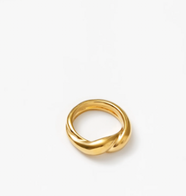 Load image into Gallery viewer, Knot Ring in Gold
