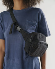 Load image into Gallery viewer, Black Fanny Pack
