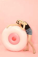 Load image into Gallery viewer, Hot Bod Float
