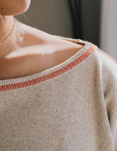 Load image into Gallery viewer, Undyed Nape Crop Pullover
