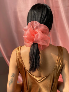 Giant Organza Scrunchie in Peach